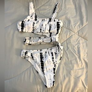 White and black cut out one piece small